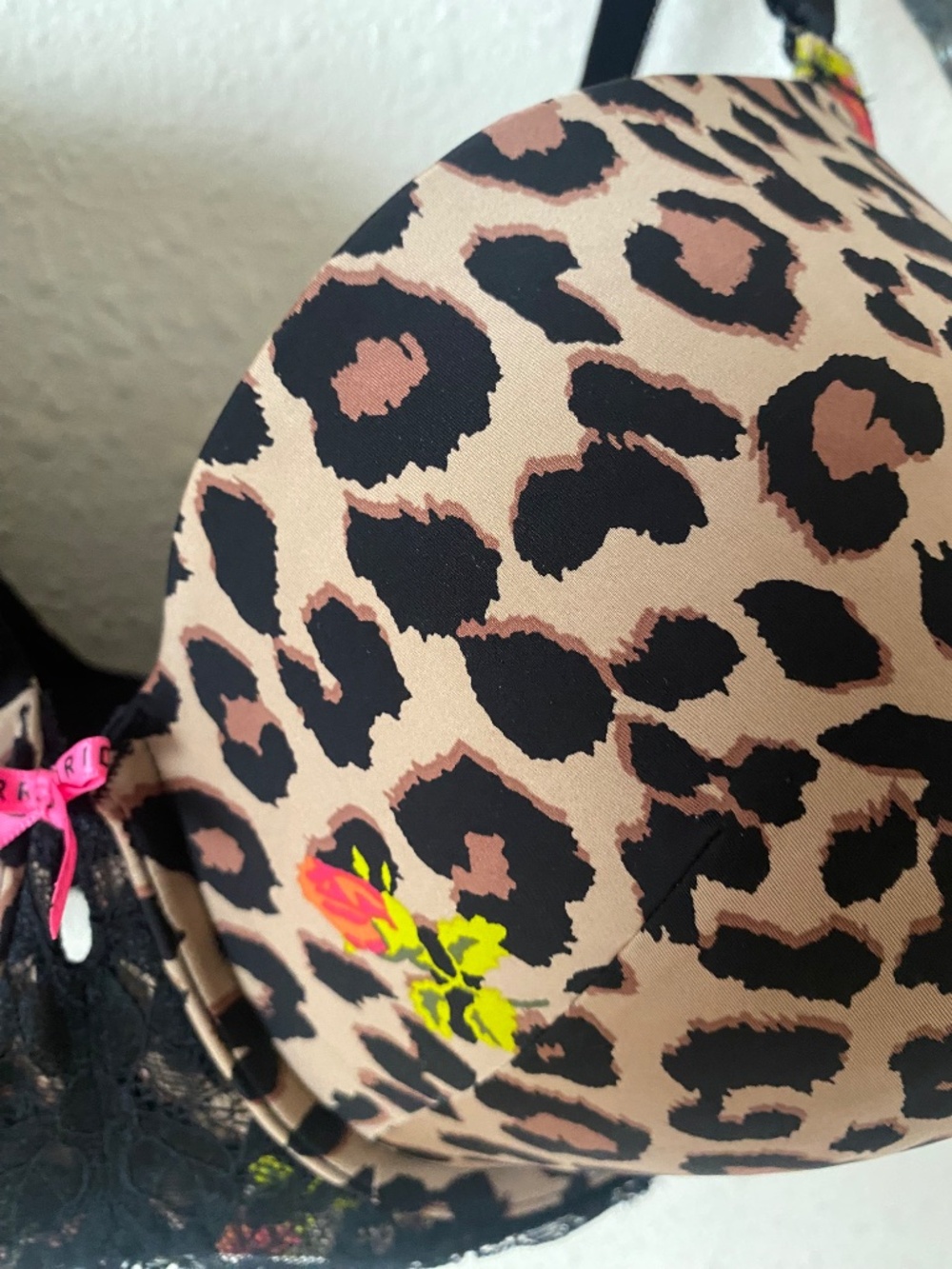 46DDD Leopard & Roses Plunge 360 Smoothing T-shirt Bra Torrid Betsy/ Johnson - Picture 4 of 10